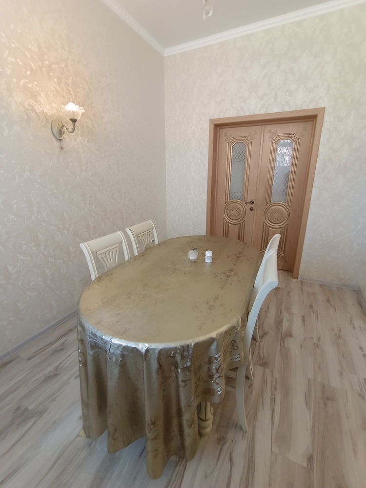 Дом 190 кв.м на участке 4 сот