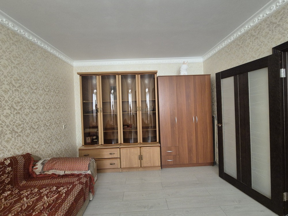 1-к. квартира 54.1 кв.м, 2/10