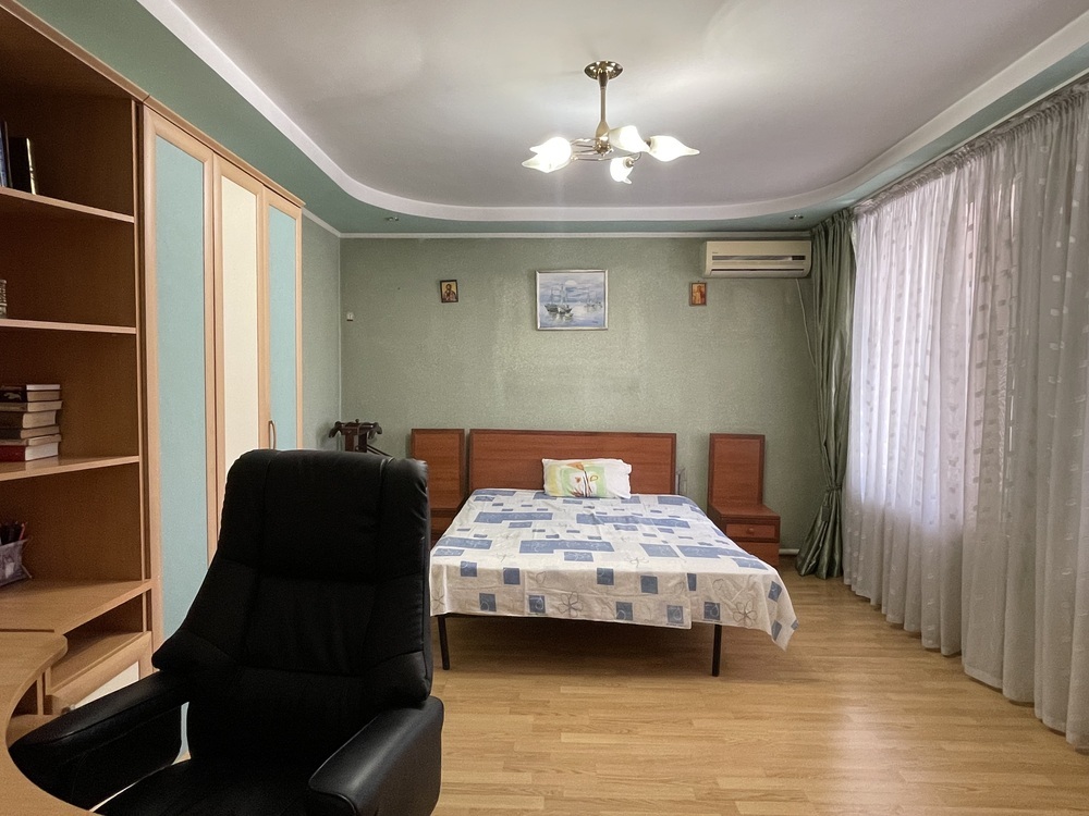 Дом 175 кв.м на участке 4 сот