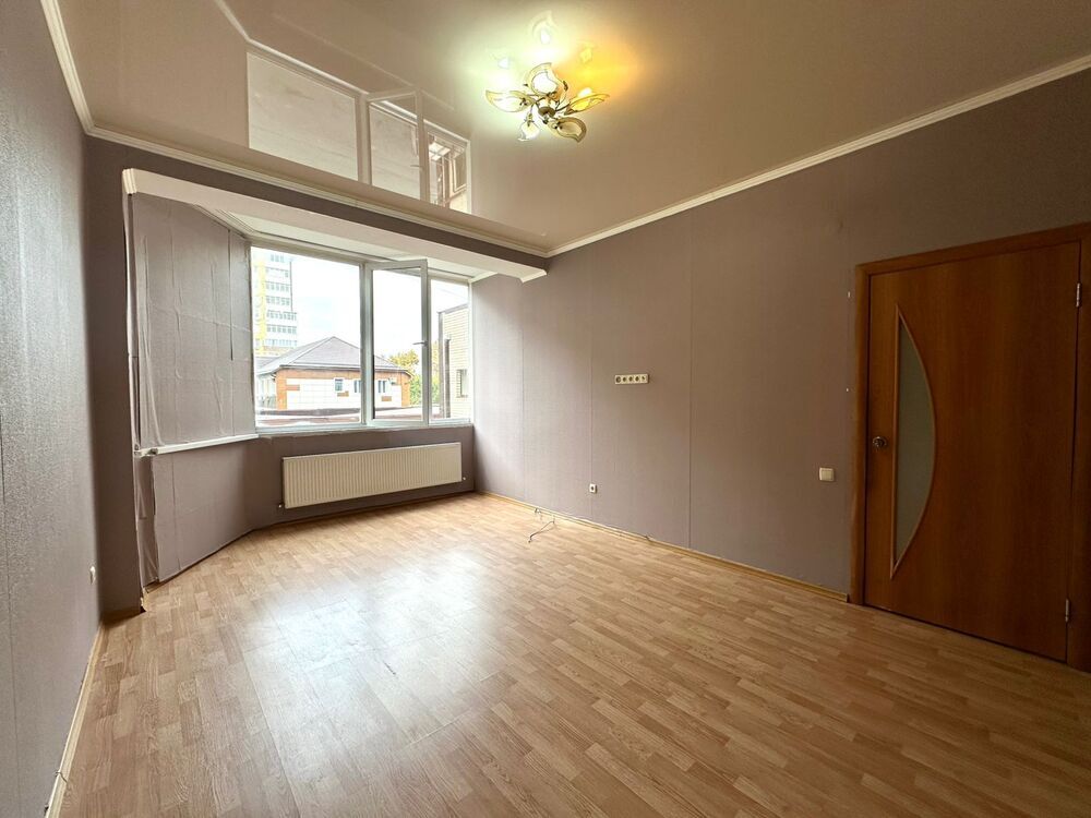 2-к. квартира 54 кв.м, 2/9