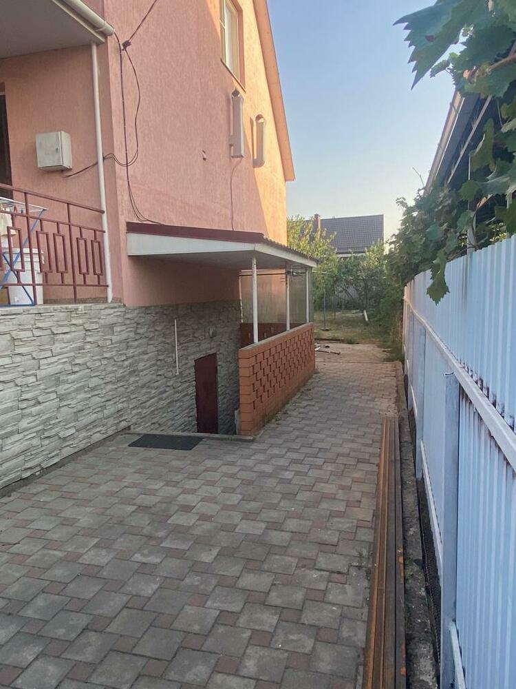 Дом 225 кв.м на участке 7 сот