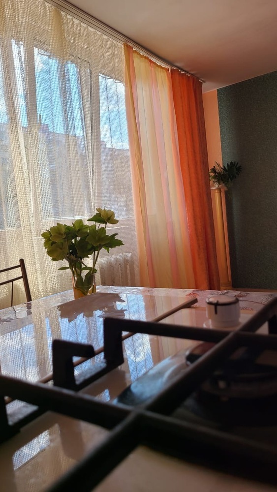 1-к. квартира 50.7 кв.м, 2/10