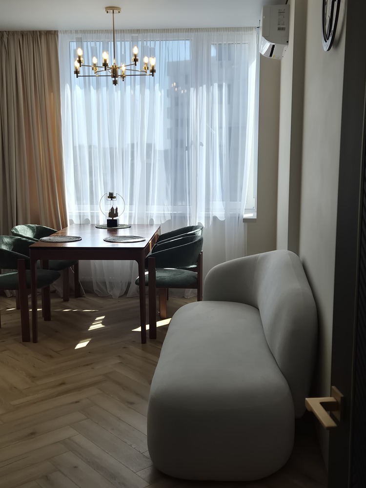 2-к. квартира 60 кв.м, 14/16