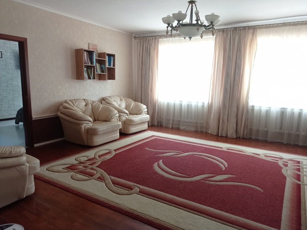 Дом 358 кв.м на участке 10 сот