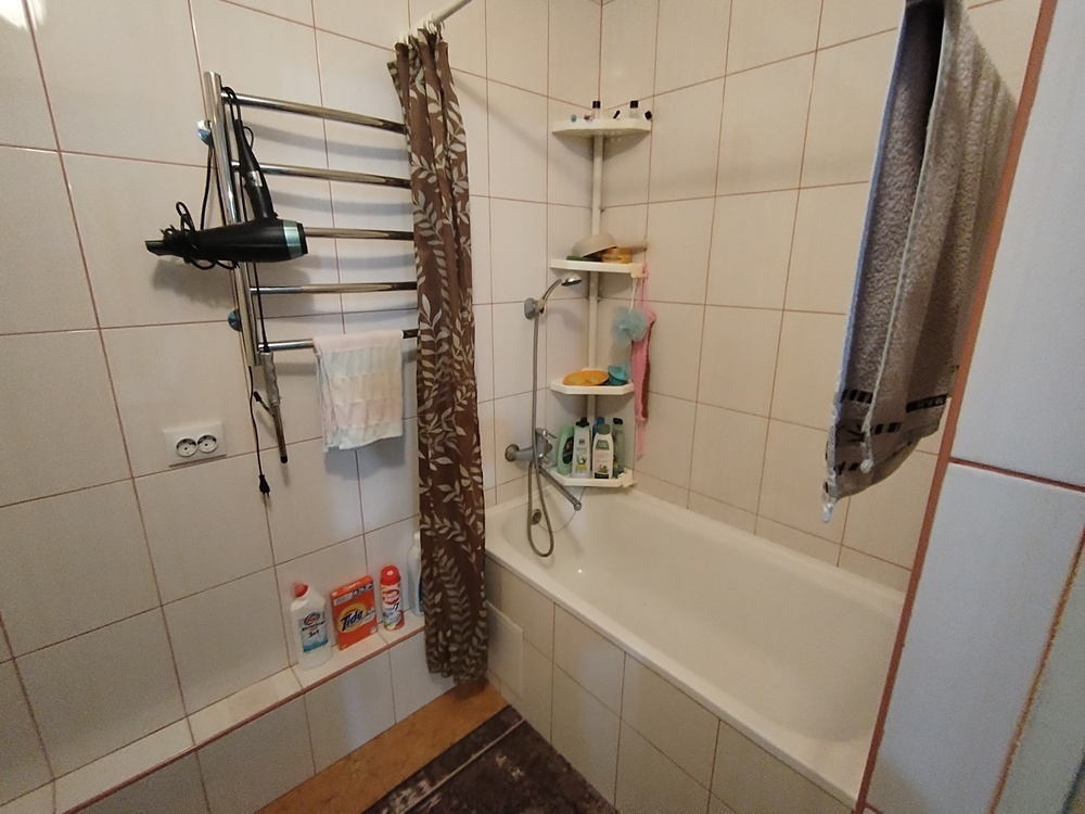 3-к. квартира 97 кв.м, 1/3
