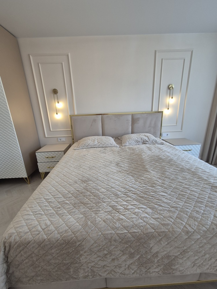 2-к. квартира 60 кв.м, 8/9