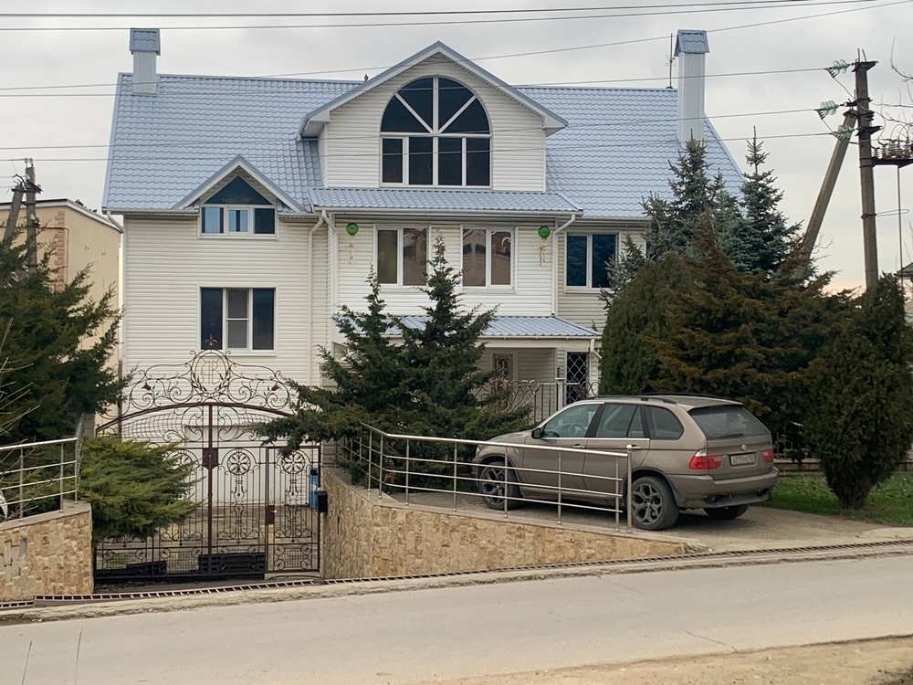 Дом 526.2 кв.м на участке 10 сот