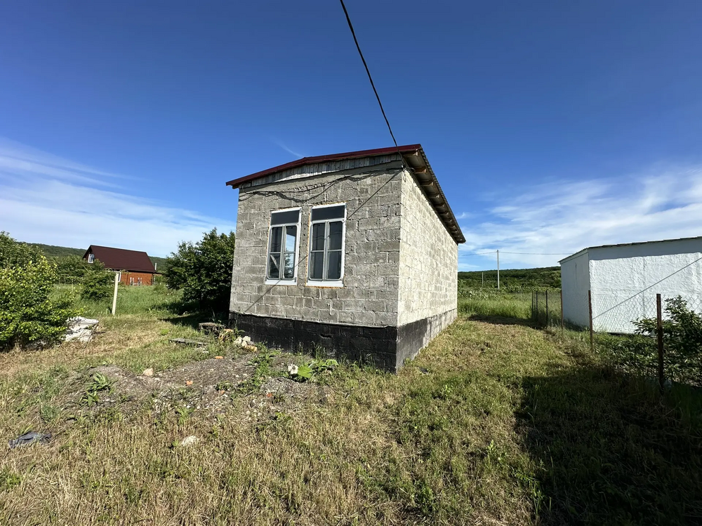 Дом 31.5 кв.м на участке 5 сот