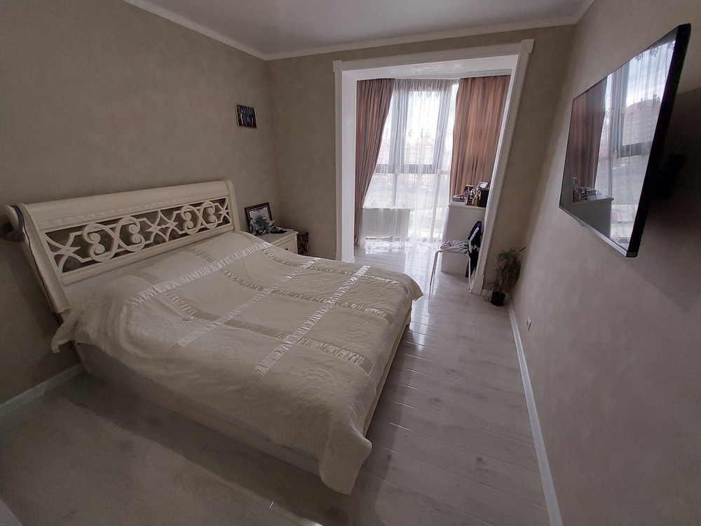 3-к. квартира 81 кв.м, 7/16