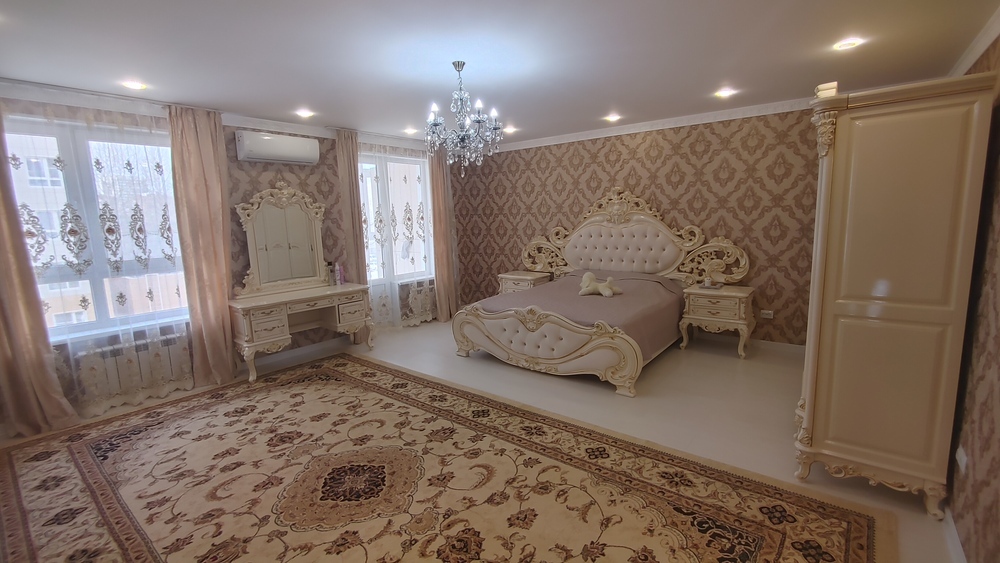 2-к. квартира 85 кв.м, 3/8