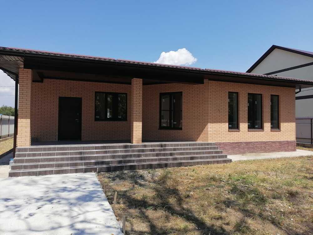Дом 180 кв.м на участке 5.56 сот