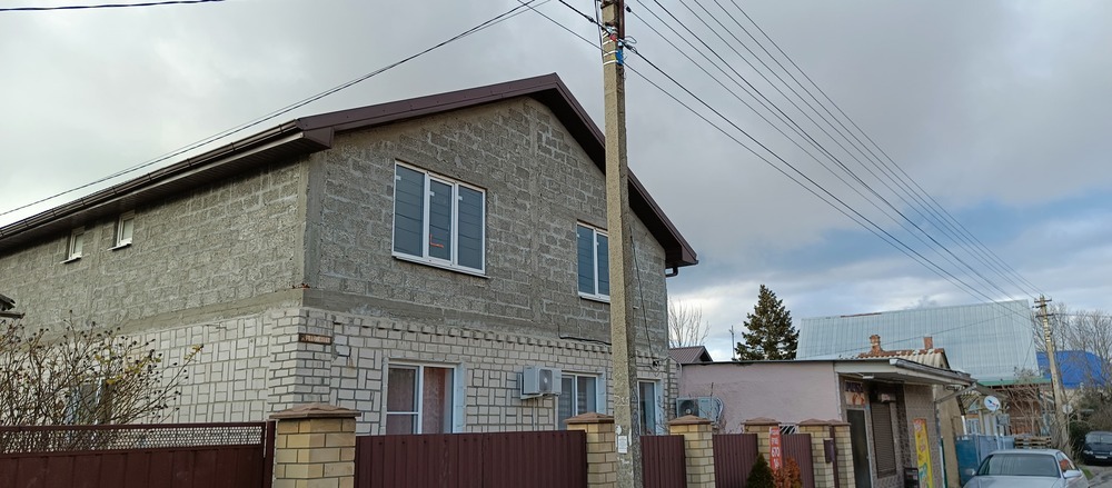 Дом 210 кв.м на участке 6 сот