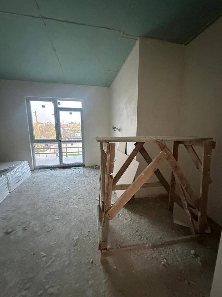Дом 240 кв.м на участке 6 сот