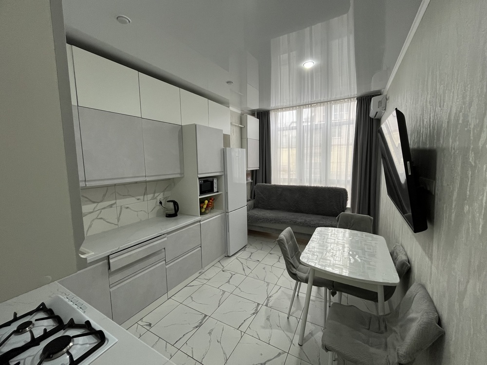 1-к. квартира 40 кв.м, 1/3