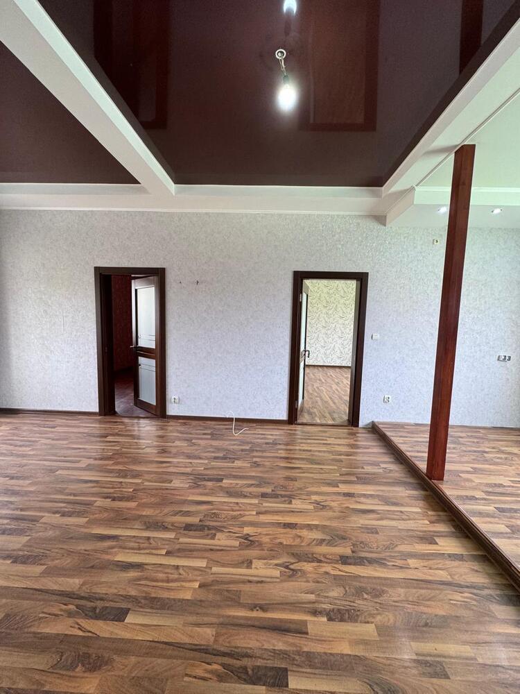 2-к. квартира 82 кв.м, 3/4