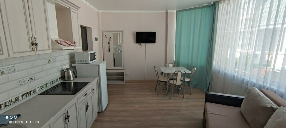 1-к. квартира 42 кв.м, 2/3