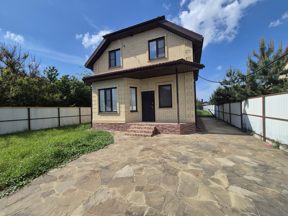 Дом 148 кв.м на участке 6.7 сот