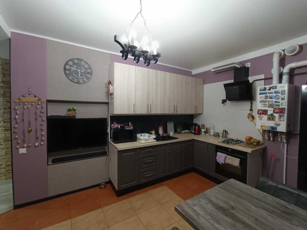 3-к. квартира 90 кв.м, 3/5