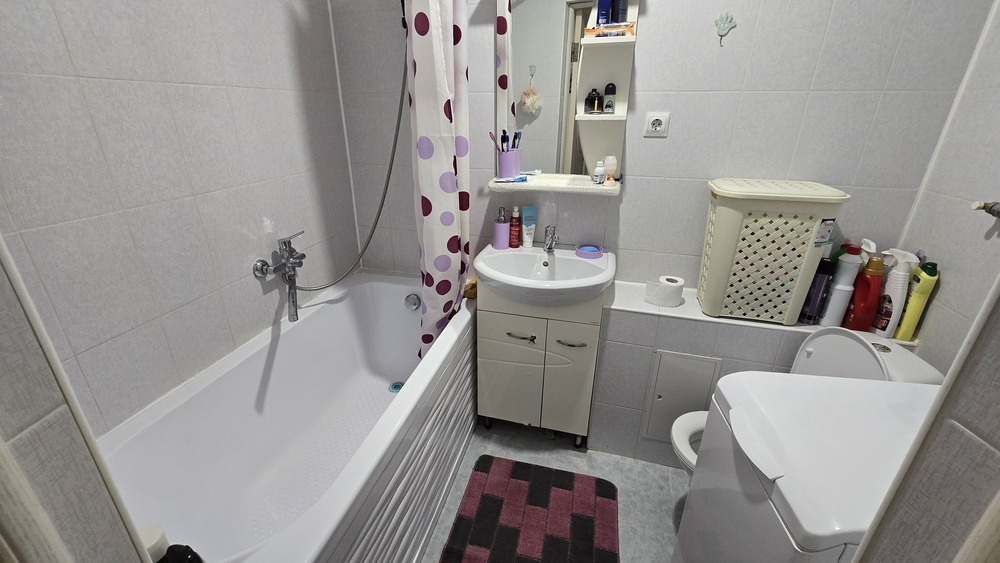 2-к. квартира 46 кв.м, 4/5