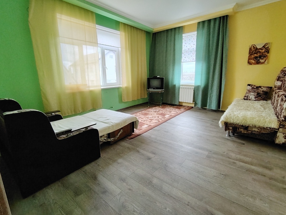 Дом 348.8 кв.м на участке 14 сот