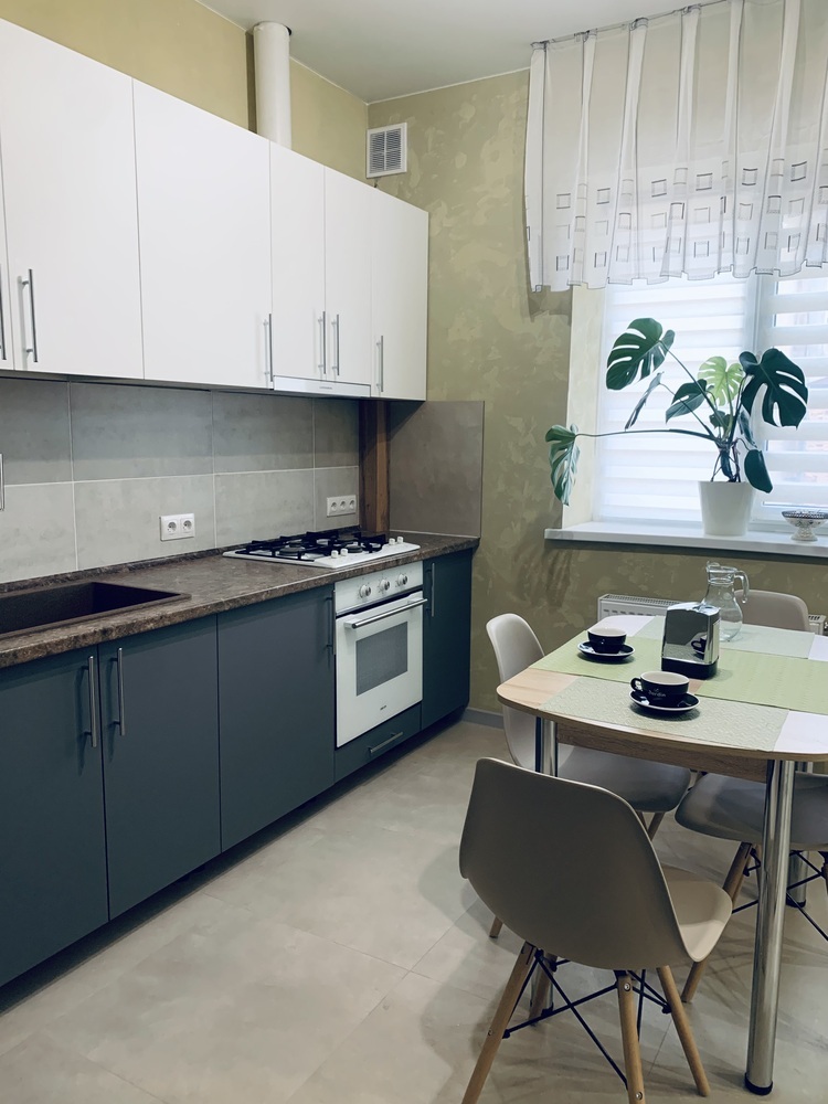 2-к. квартира 55 кв.м, 1/3
