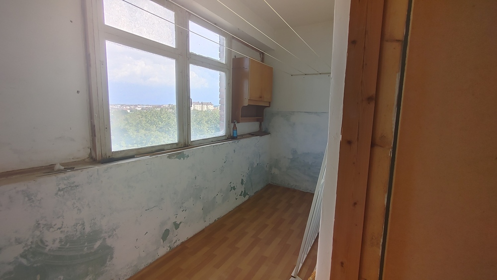 2-к. квартира 65 кв.м, 4/6