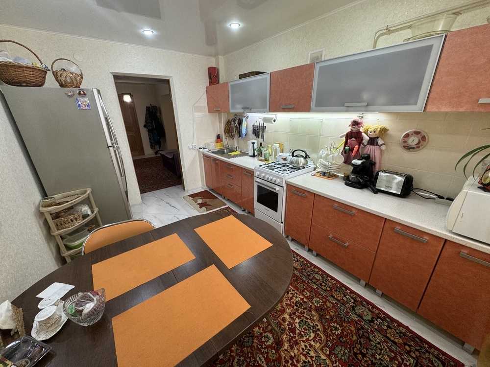 2-к. квартира 73 кв.м, 3/8
