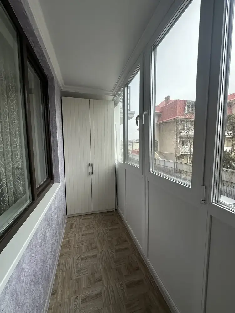 3-к. квартира 105 кв.м, 2/9