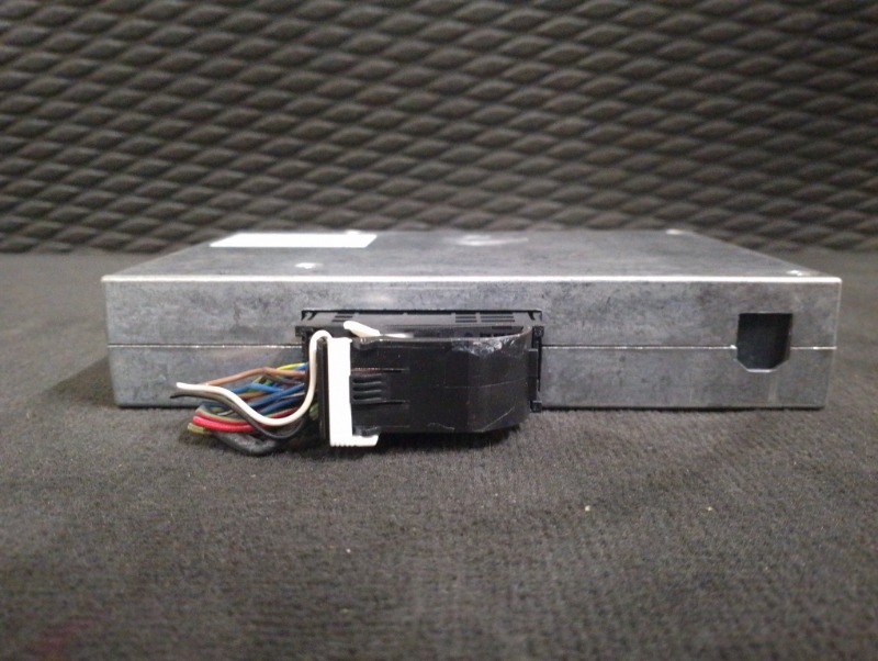 лок управления телефоном MMI NEC на Audi A4 B8 / Ауди А4 Б8 2007-2015г. \nОригинал.\nВ отличном состоянии. Рабочий.\nКонтрактная запчасть из Японии. Гарантия на проверку. Отправим в регионы ТК.\nНа этот автомобиль есть и другие запчасти.