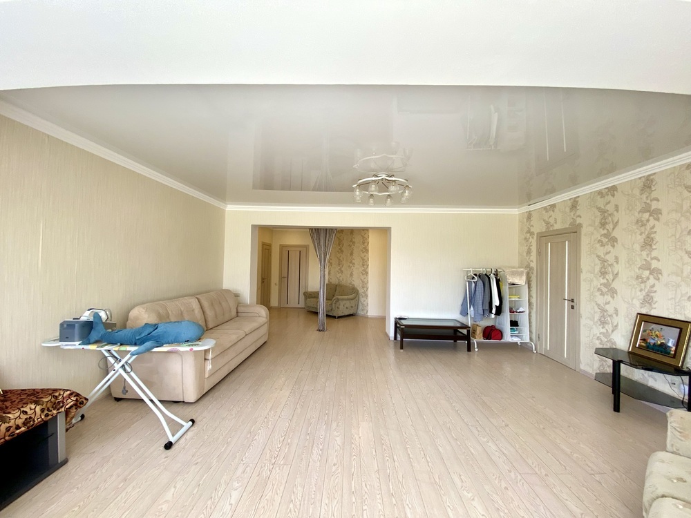2-к. квартира 112.4 кв.м, 5/9