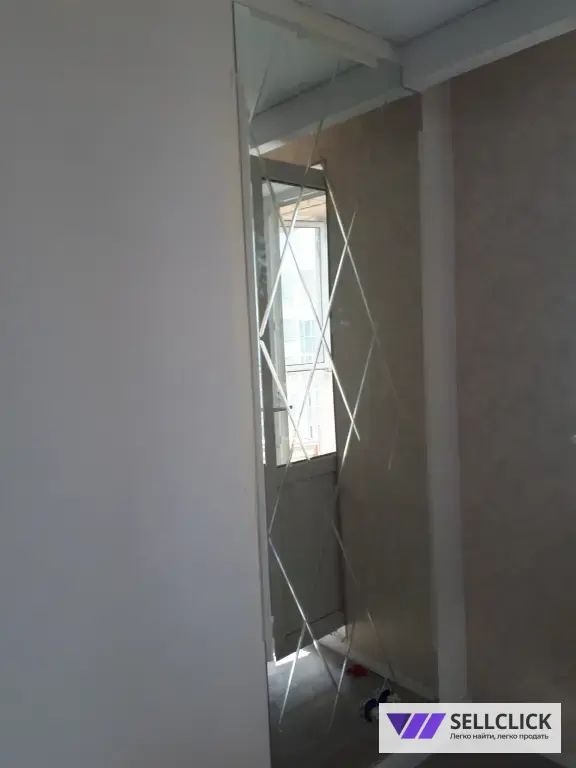 Зеркала с гравировкой на заказ