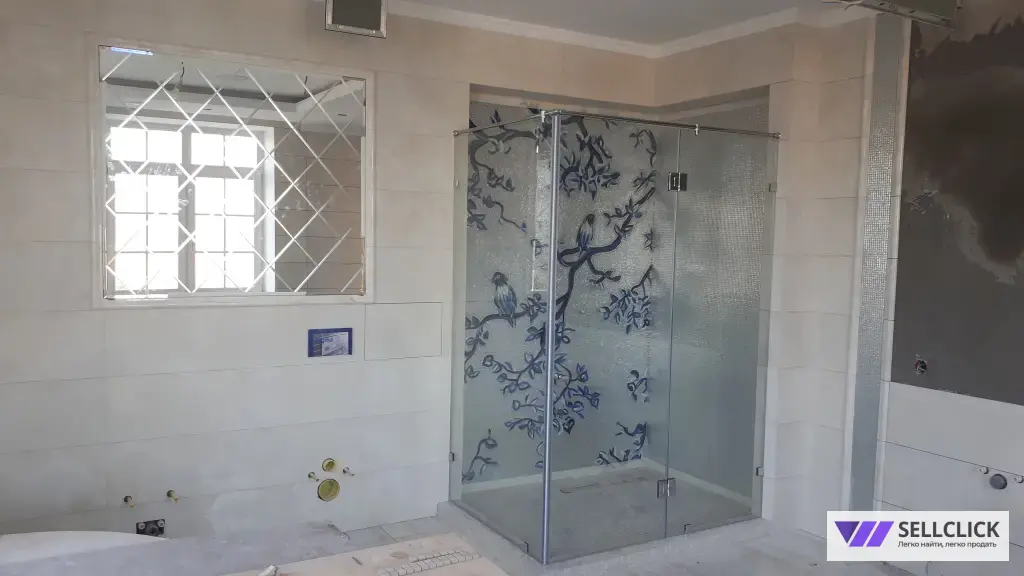 Зеркала с гравировкой на заказ