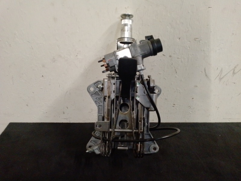 Колонка рулевая с механической регулировкой на Audi A4 B7 / Ауди А4 Б7 2005-2007г.\nОригинал.\nВ отличном состоянии. Без дефектов.\nГарантия на установку и проверку.\nКонтрактная запчасть из Японии. \nОтправим в регионы ТК.\nНа этот автомобиль есть и друг