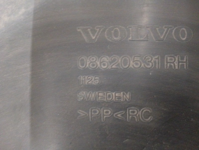 Локер передний правый на Volvo XC90 I / Вольво ХС90 2000-2015г.\nОригинал.\nВ отличном состоянии. Без дефектов.\nГарантия на установку и проверку.\nКонтрактная запчасть из Японии. \nОтправим в регионы ТК.\nНа этот автомобиль есть и другие запчасти.