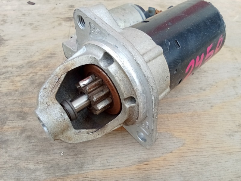 Стартер на BMW 3 E90 E91 BMW 3 E90 E91 / БМВ 3 Е90 Е91 2005-2010г. \nОригинал. \nВ отличном состоянии. \nБез дефектов. \nКонтрактная запчасть из Японии. Пробег 75000 км по Японии. \nБез пробега по РФ. \nОтправим в регионы ТК.\nПрименимость:\nBMW 1-serie E