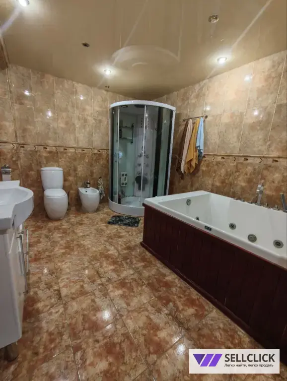 Продается дом на берегу моря