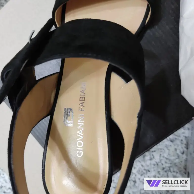 Босоножки Giovanni Fabiani 39р