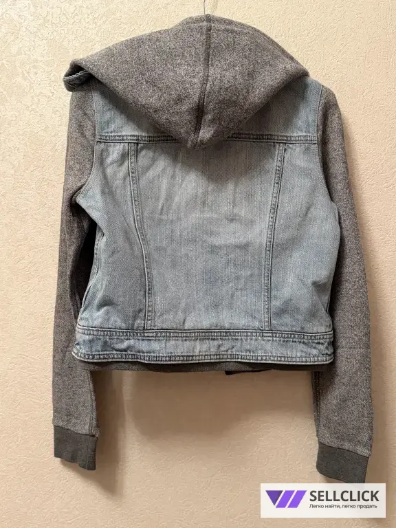 Джинсовая куртка American Eagle, S