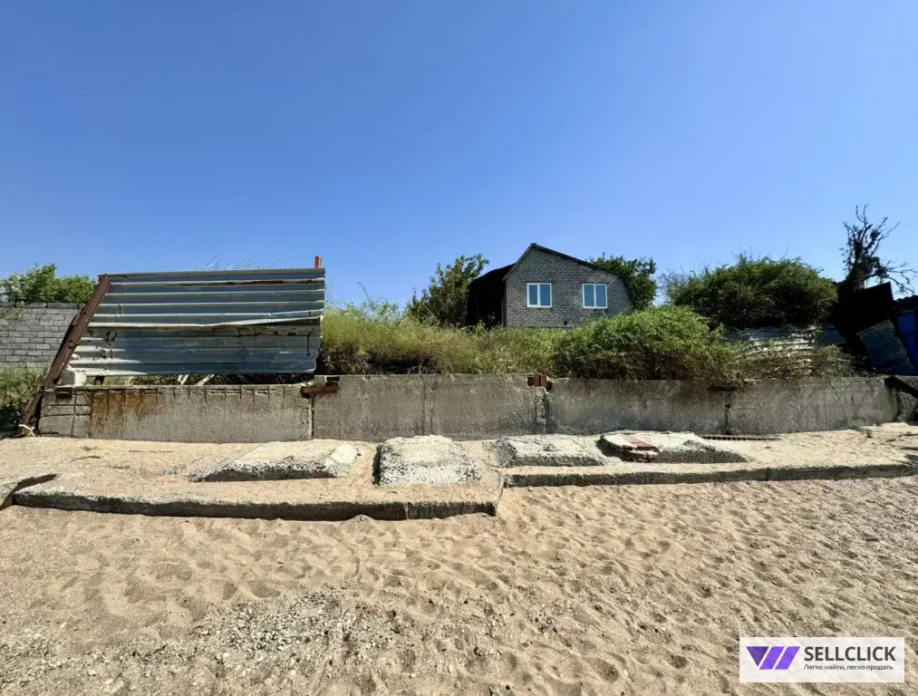 Продается дом на берегу моря в селе Безыменное