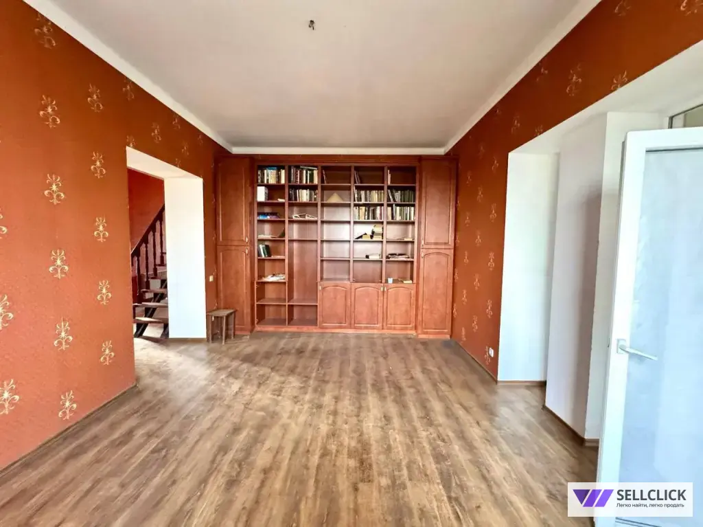 Продается просторный дом с панорамным видом на море