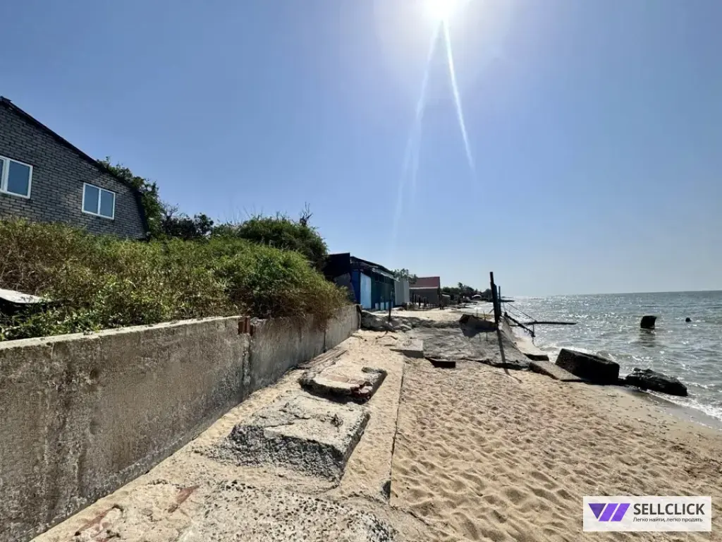 Продается дом на берегу моря в селе Безыменное