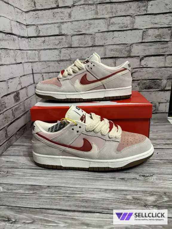 Кроссовки женские Nike SB Dunk Low x Otomo