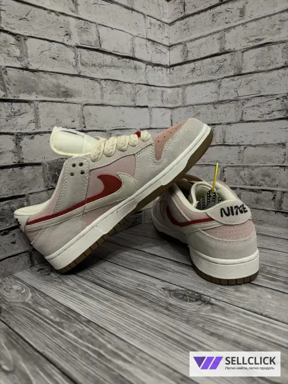 Кроссовки женские Nike SB Dunk Low x Otomo