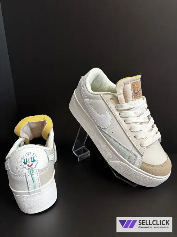 Кеды женские Nike Court Legacy