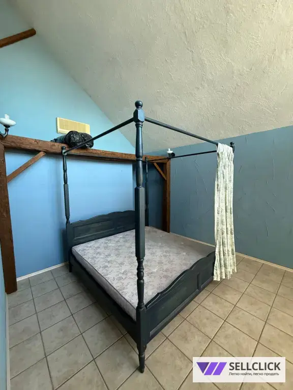 Дом 189 м², участок 10.14 сот.