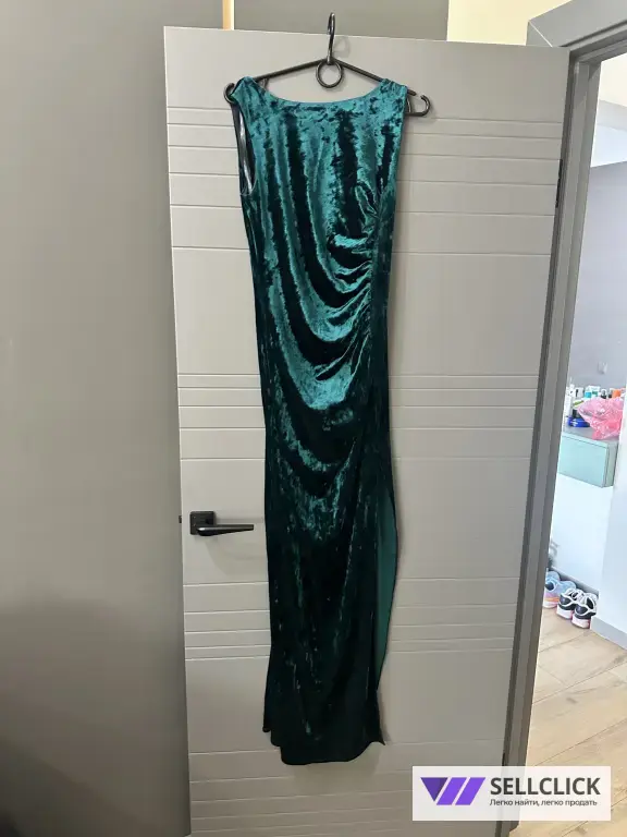 Женское платья.