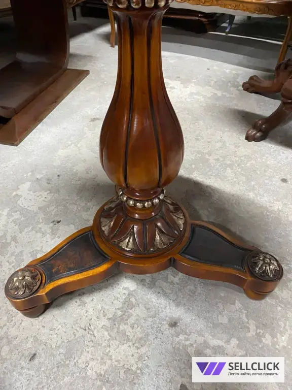 Стол обеденный. Мебель из массива. Маркетри. Винтажная мебель