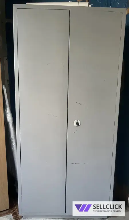 ящик бухгалтеский железный с замком и сейфом