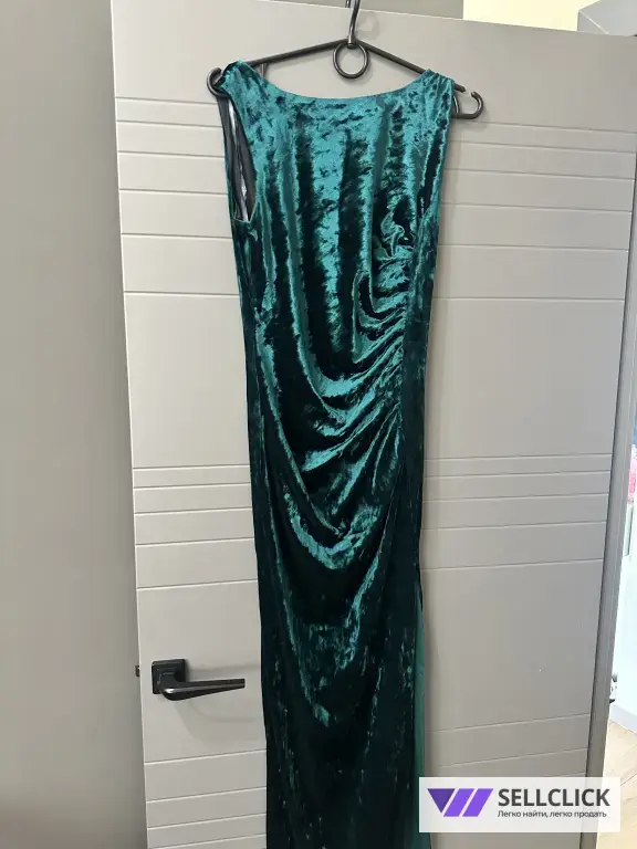 Женское платья.