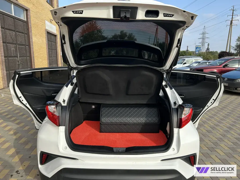 Toyota C-HR 1.2 Механическая, 2018, 213000 км